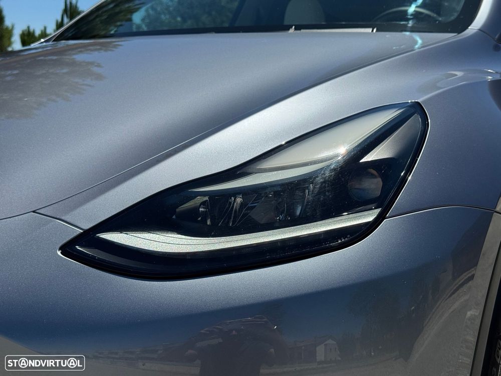 Tesla Model Y Long Range Tração Traseira - 44
