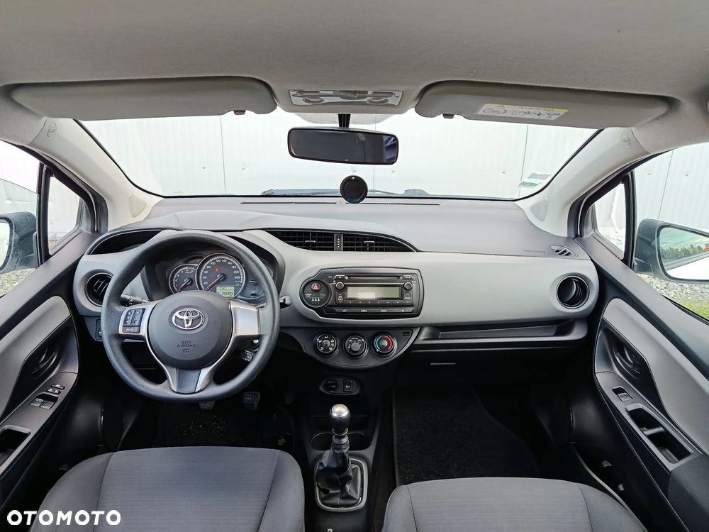 Toyota Yaris 1.4 D-4D Active - 10
