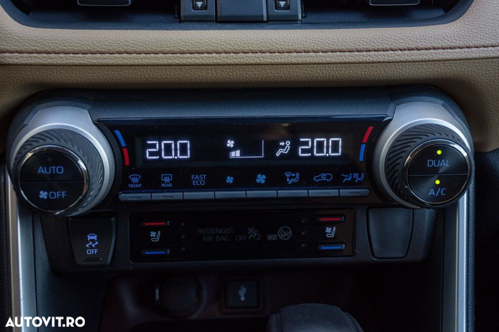 Toyota RAV4 2.5 4x4 Hybrid Lounge - 30