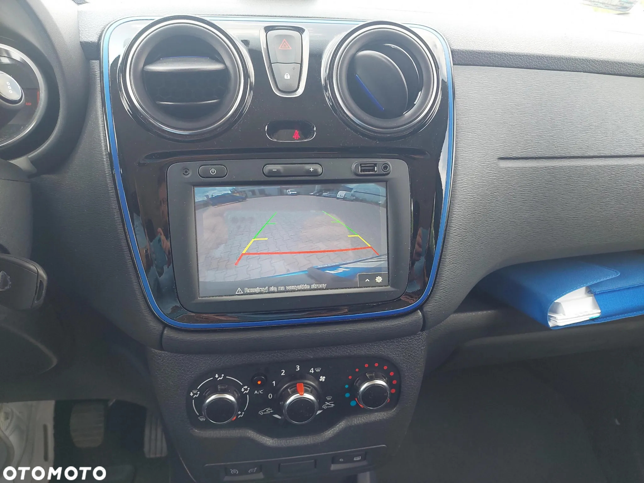 Dacia Lodgy 1.5 Blue dCi Stepway S&S EU6d - 22