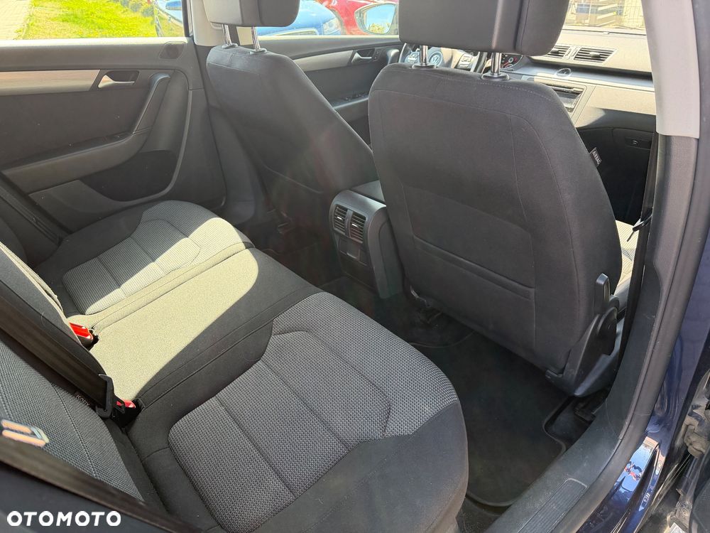 Volkswagen Passat 2.0 TDI 4Mot Highline DSG - 17