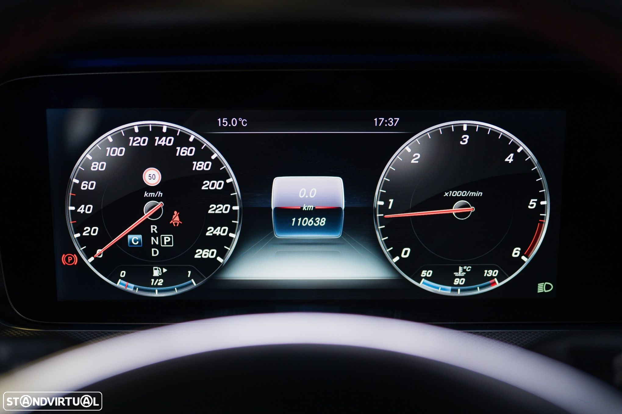 Mercedes-Benz E 220 d AMG - 38