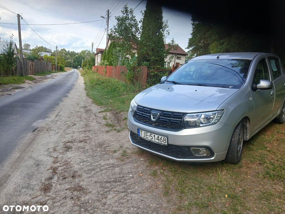 Dacia Sandero 1.2 16V Celebration - 1