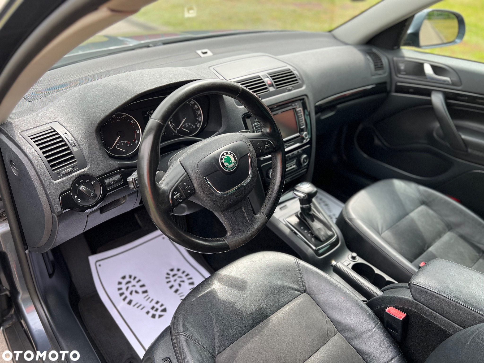 Skoda Octavia 1.8 TSI DSG Laurin & Klement - 21