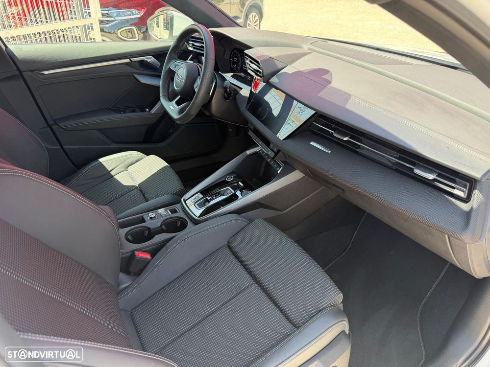 Audi A3 Sportback 40 TFSIe S tronic S line - 33