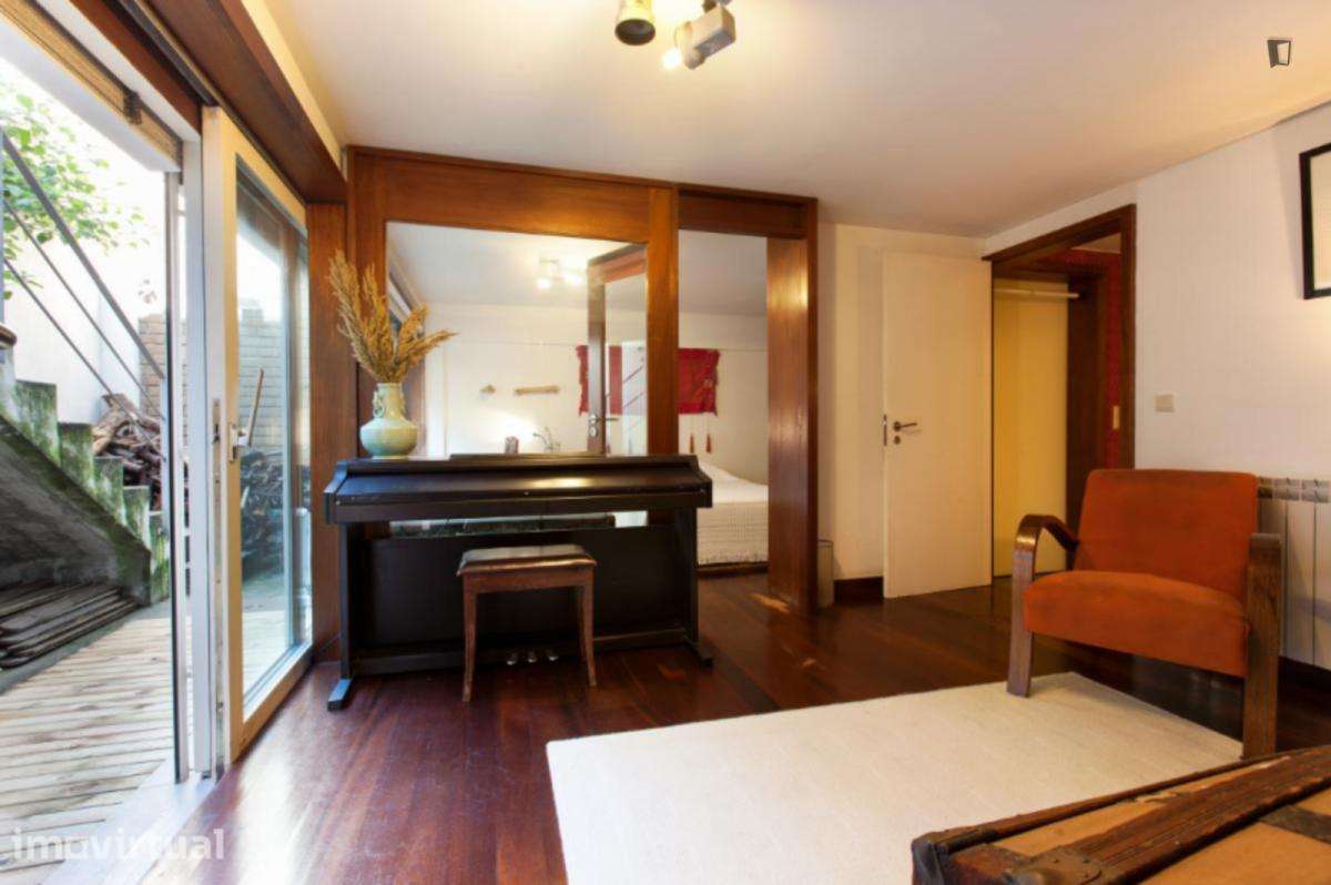 Quarto - localizado em Aldoar Porto - Grande imagem: 3/9