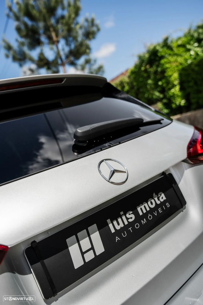 Mercedes-Benz A 250 e 8G-DCT AMG Line - 24