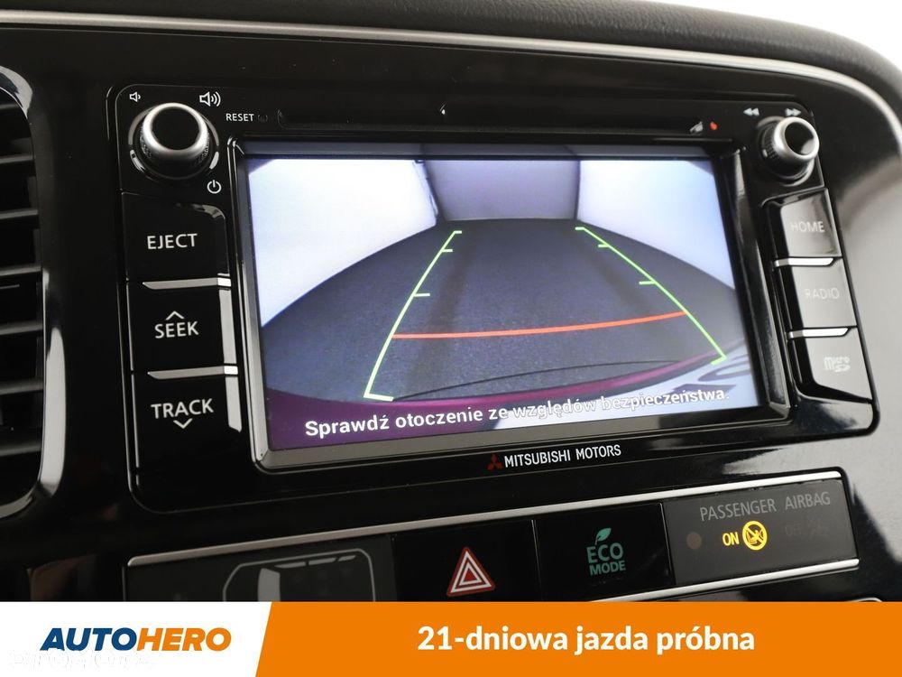 Mitsubishi Outlander - 22