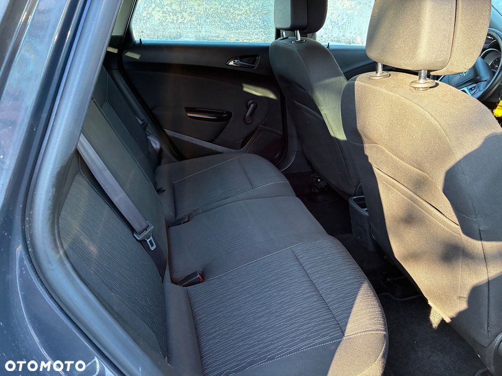 Opel Astra 1.4 Turbo Style - 11