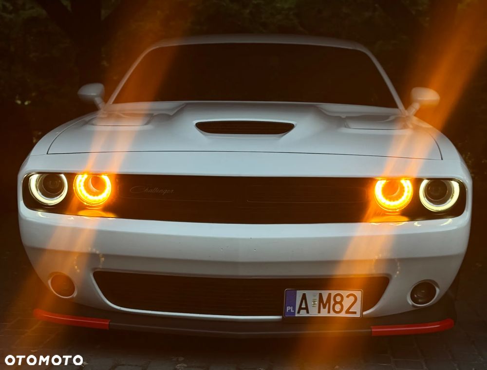Dodge Challenger 6.4 Scat Pack - 2