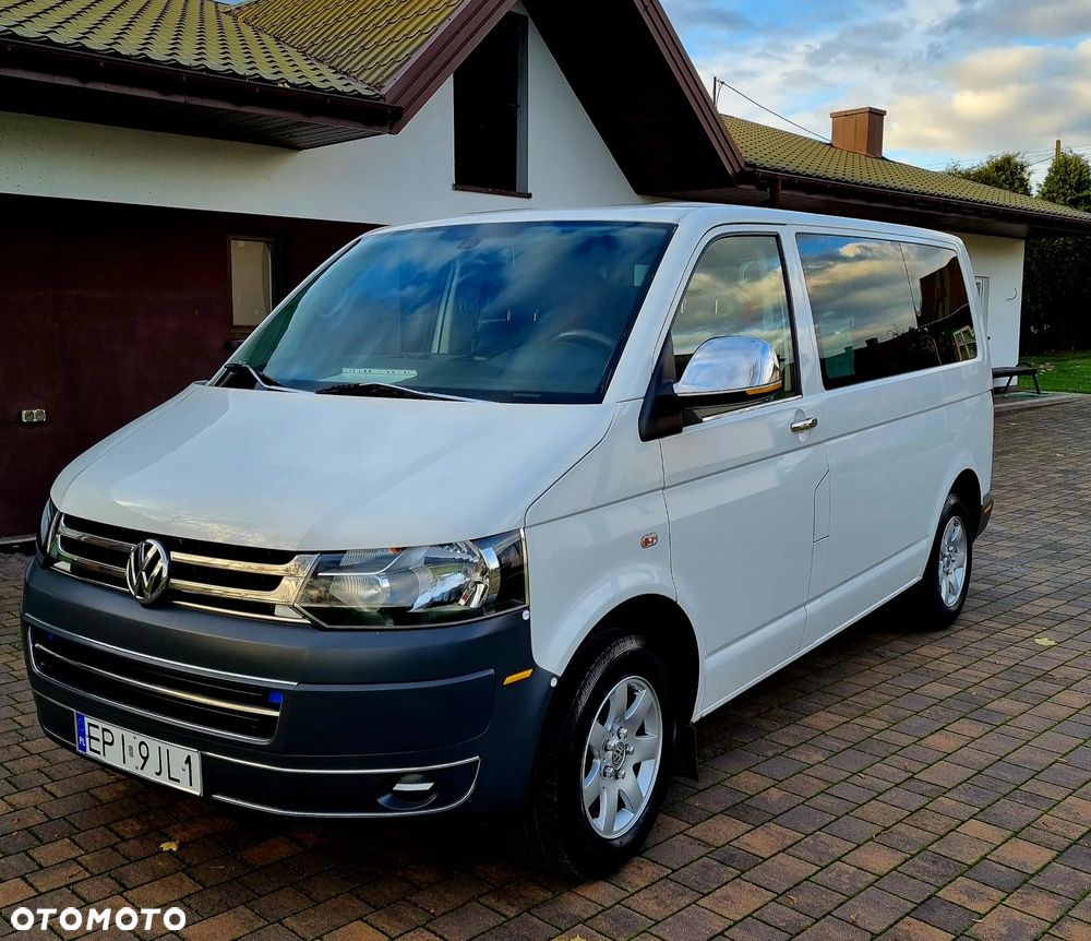 Volkswagen Transporter - 1