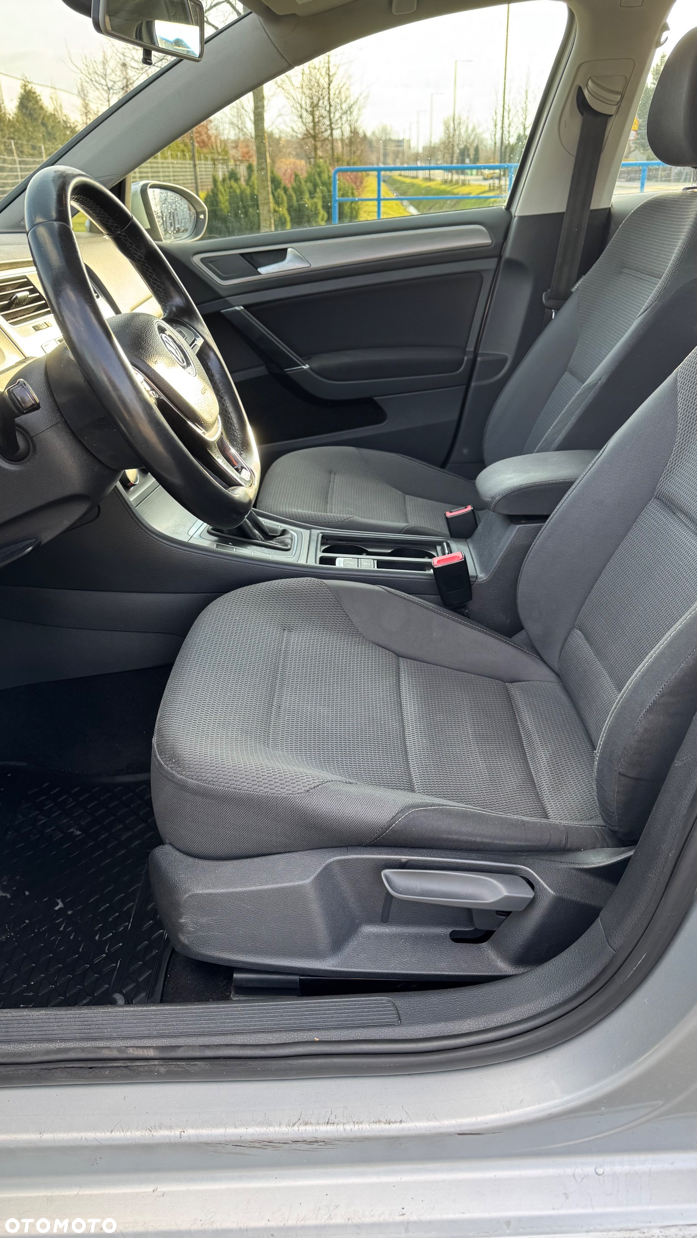 Volkswagen Golf VII 1.4 TSI BMT Highline DSG - 17