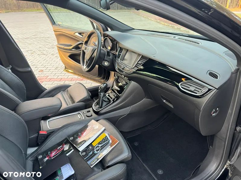 Opel Astra 1.4 Turbo Start/Stop Dynamic - 11