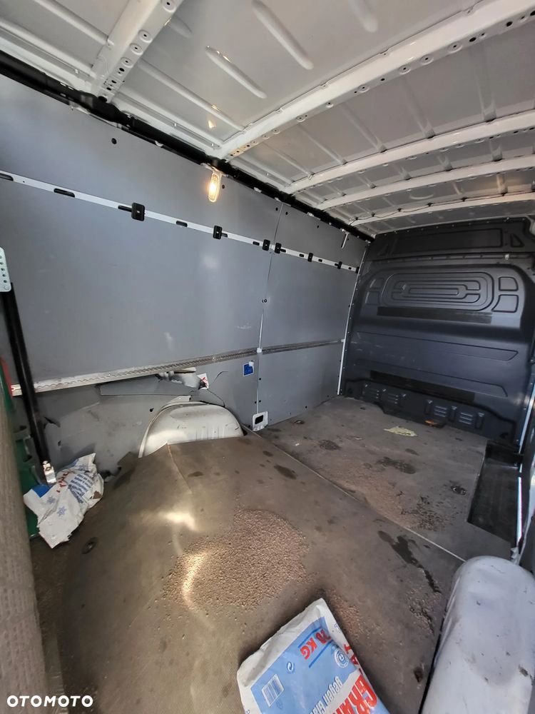 Mercedes-Benz 317 - 10