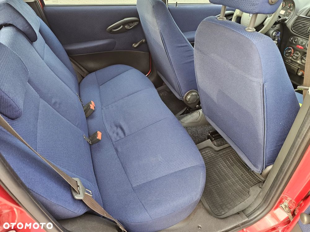 Fiat Punto 1.2 8V Active - 7