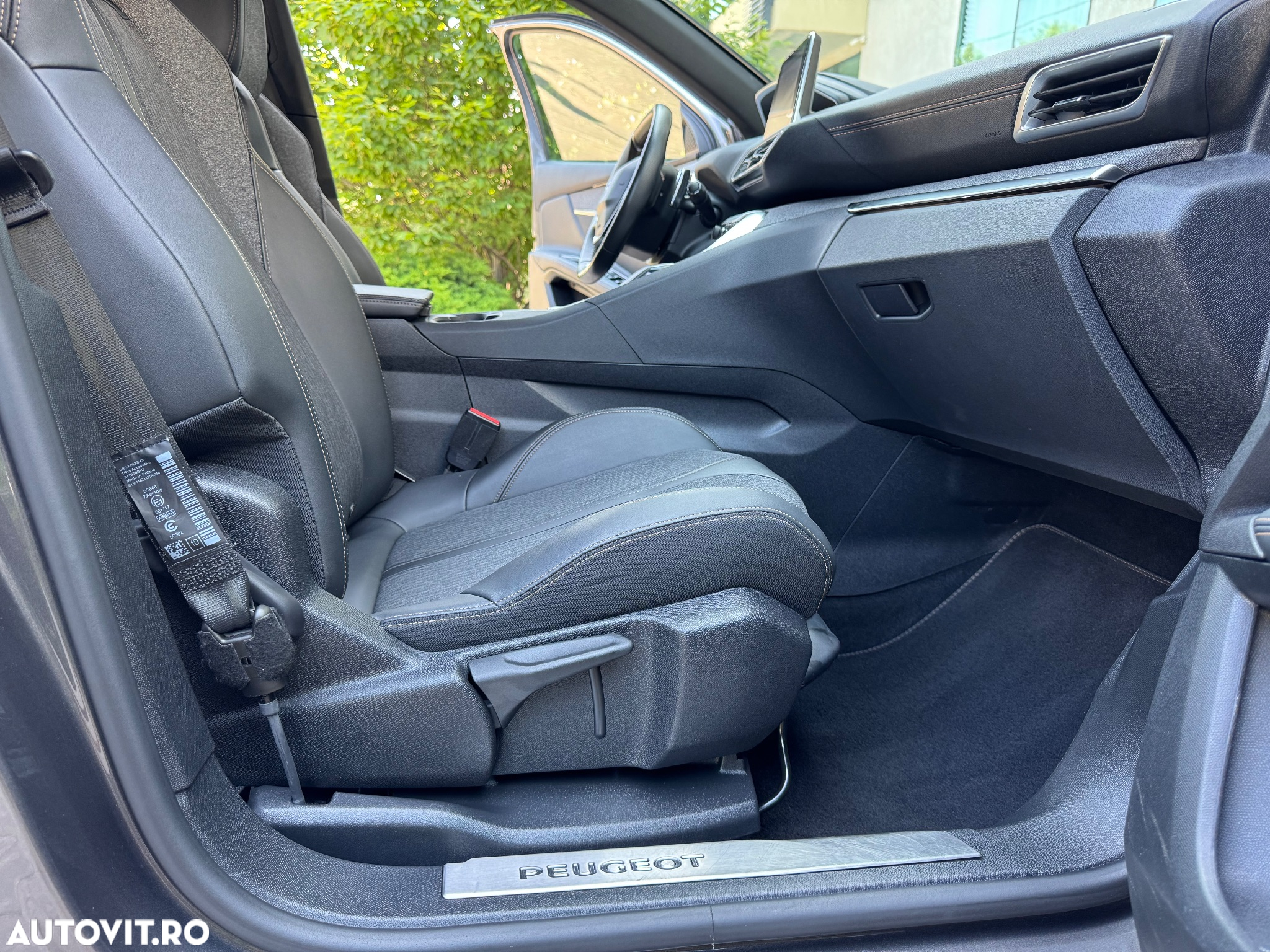 Peugeot 3008 PureTech 130 Stop & Start GPF EAT8 GT - 23