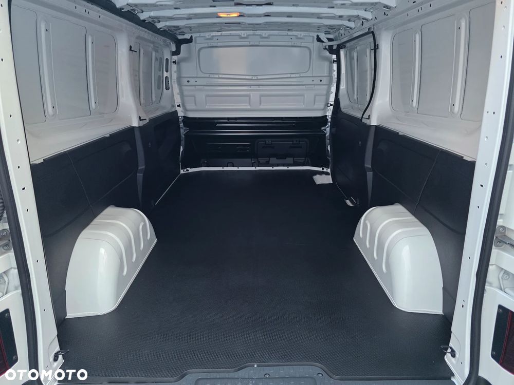 Renault Trafic Furgon  EXTRA L2H1 HD 2.0 dCi 130 - 13