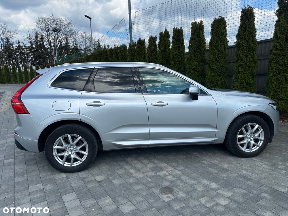Volvo XC 60 T5 AWD Geartronic Momentum Pro - 4