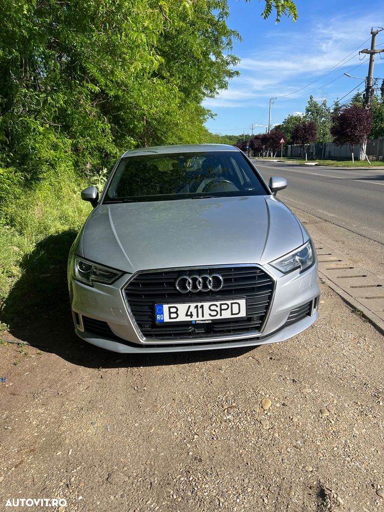Audi A3 2.0 TDI S tronic Sport - 4