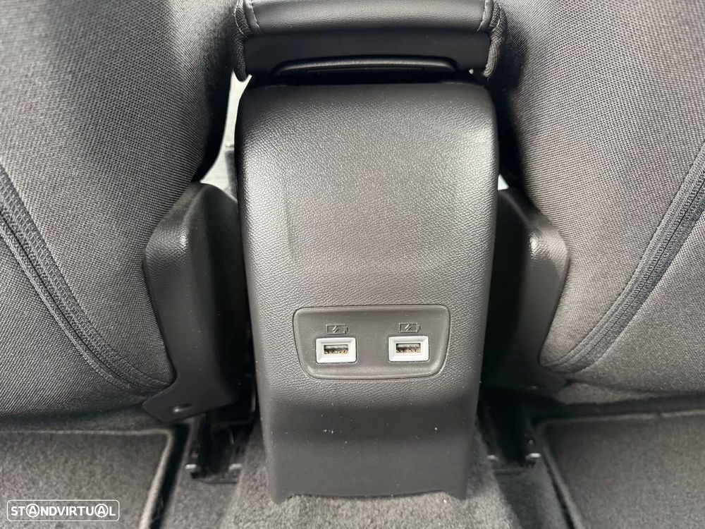 Peugeot e-2008 50 kWh Active - 35