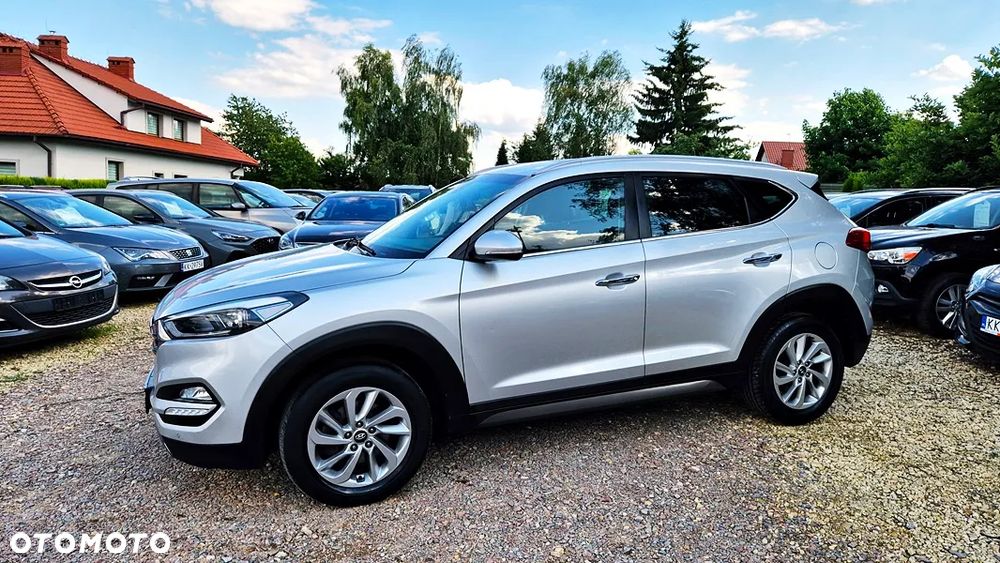 Hyundai Tucson 1.6 GDI BlueDrive GO 2WD - 22