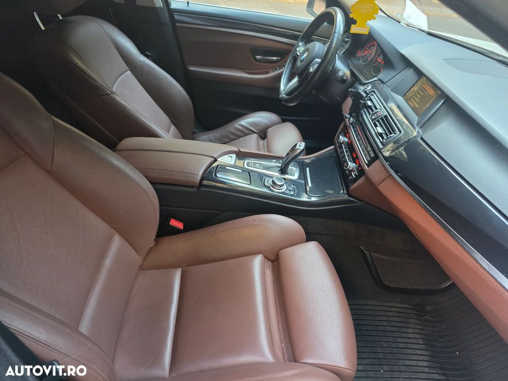 BMW Seria 5 520d AT - 12