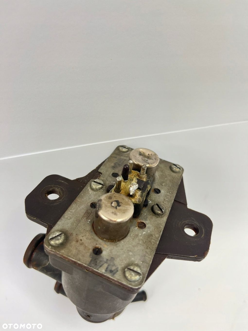 ZAWÓR OGRZEWANIA MERCEDES W126 C126 SE SEL SEC 0008303884 1147412011 - 7