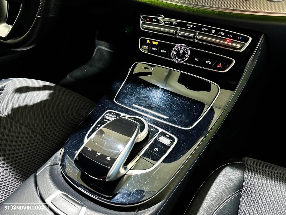 Mercedes-Benz E 350 e AMG - 35