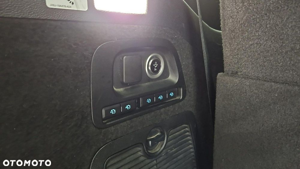 Ford Galaxy 2.0 EcoBlue Titanium - 26