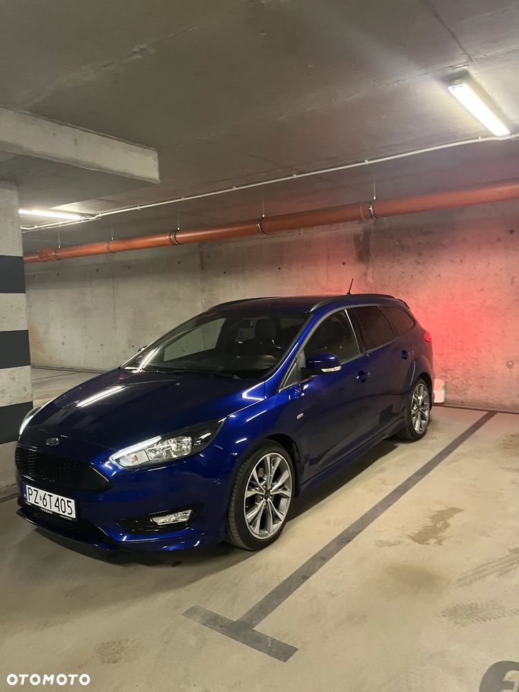 Ford Focus 1.5 EcoBoost ST-Line - 10