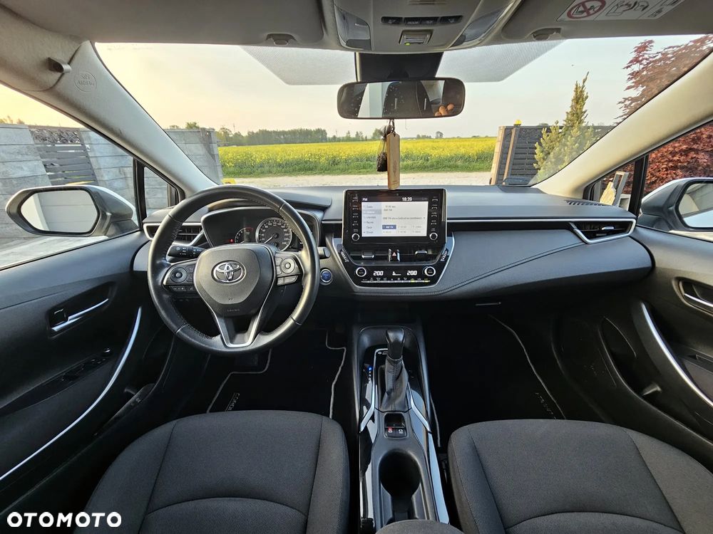 Toyota Corolla 1.8 Hybrid Comfort - 9