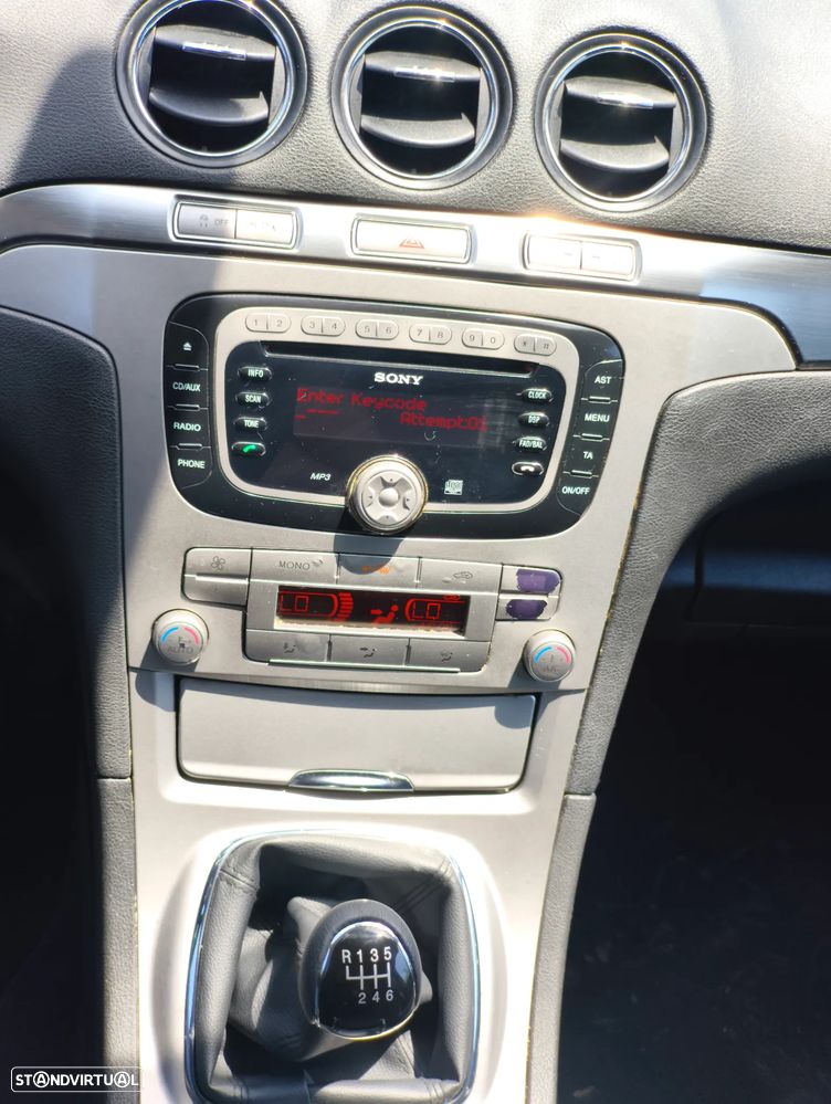 Ford S-Max 2.0 TDCi Titanium 7L - 21