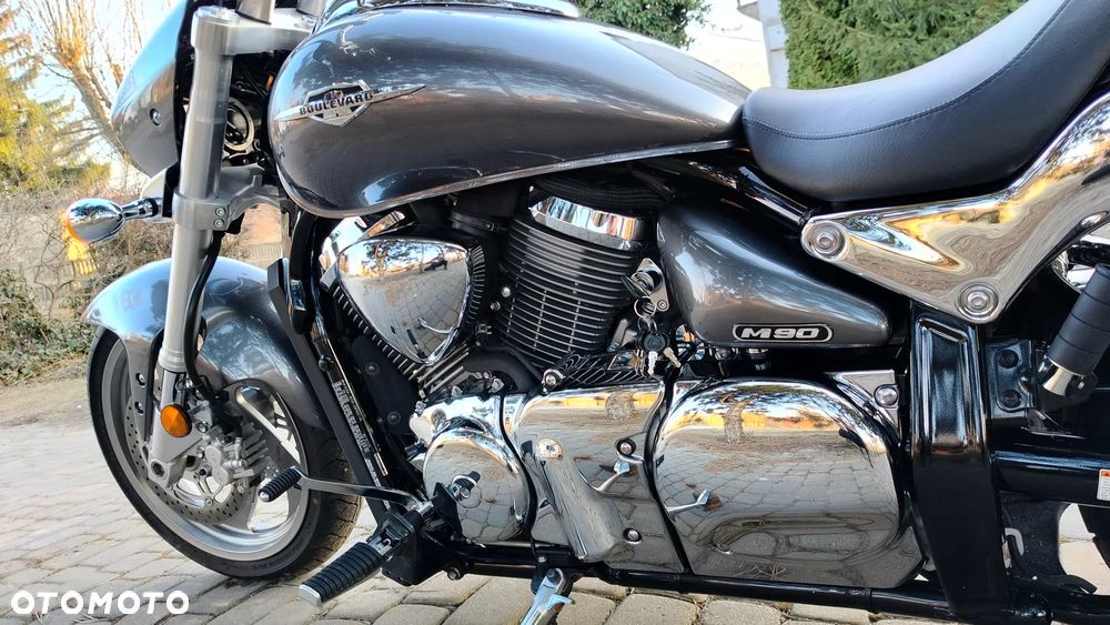 Suzuki Boulevard - 6