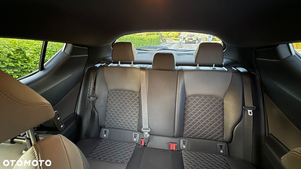 Toyota C-HR 2.0 Hybrid Executive - 20