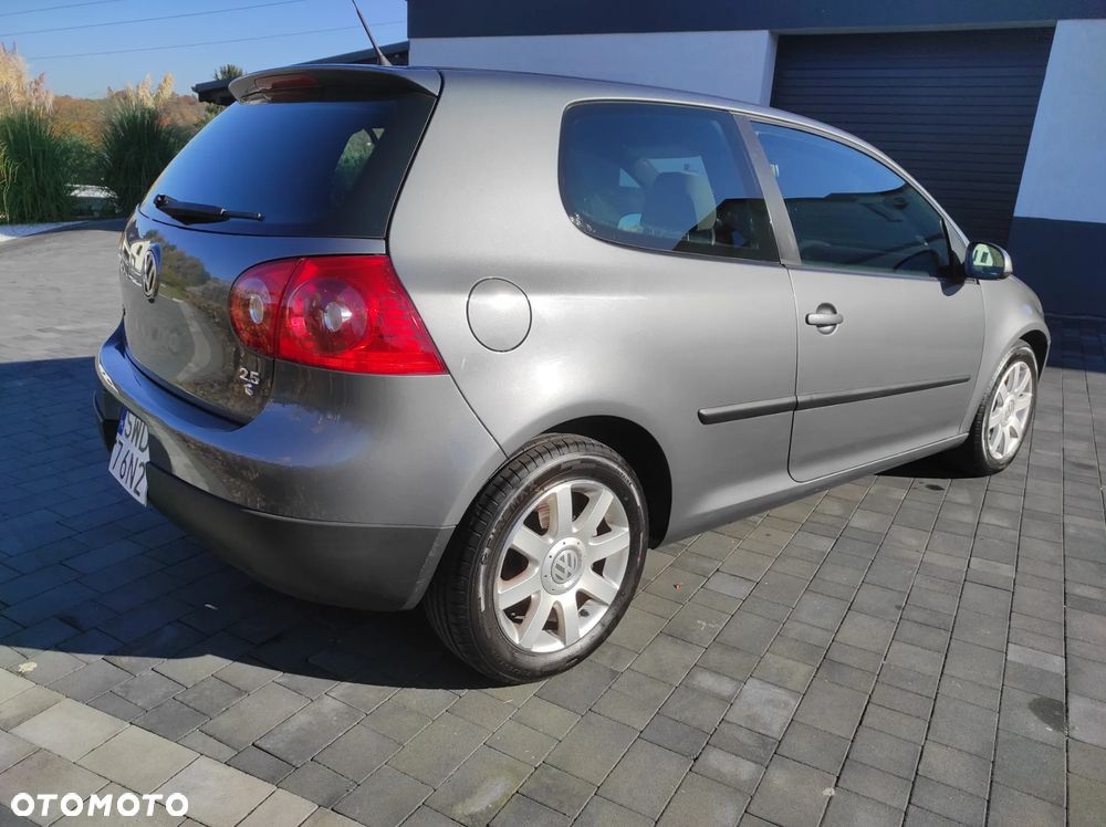 Volkswagen Golf V 2.5 - 4