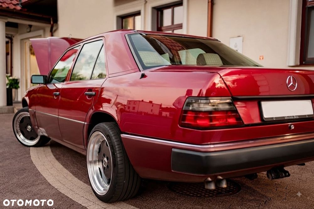 Mercedes-Benz W124 (1984-1993) - 1