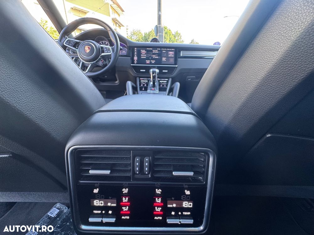 Porsche Cayenne S - 27