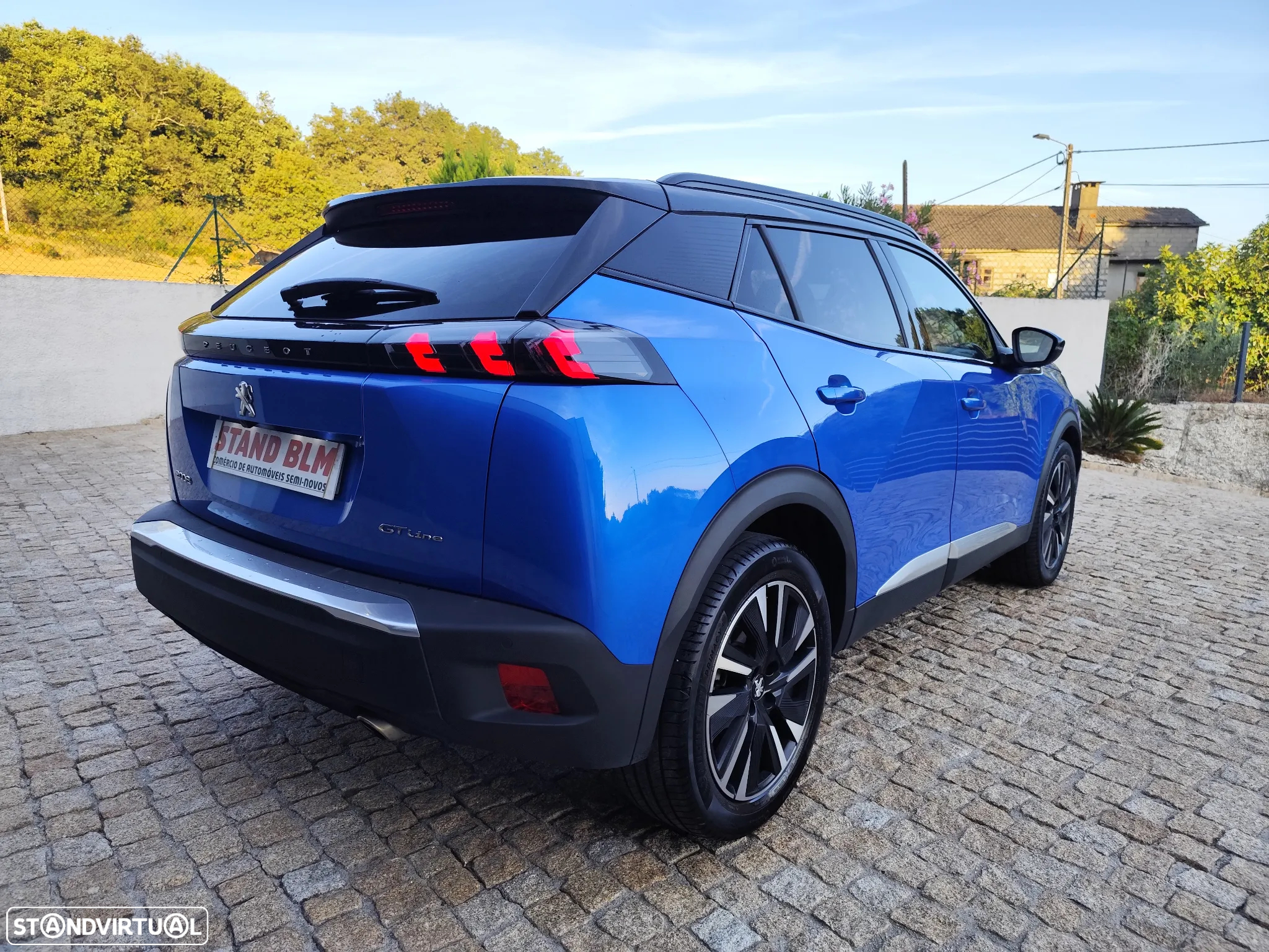Peugeot 2008 1.5 BlueHDi GT Pack EAT8 - 4