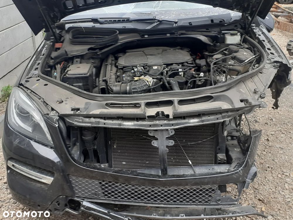 Mercedes-Benz ML - 13