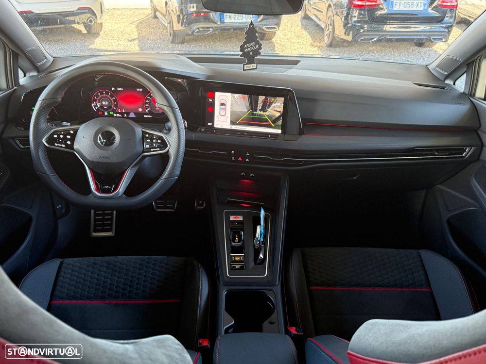 VW Golf 2.0 TSI GTI Clubsport 45 Years DSG - 34