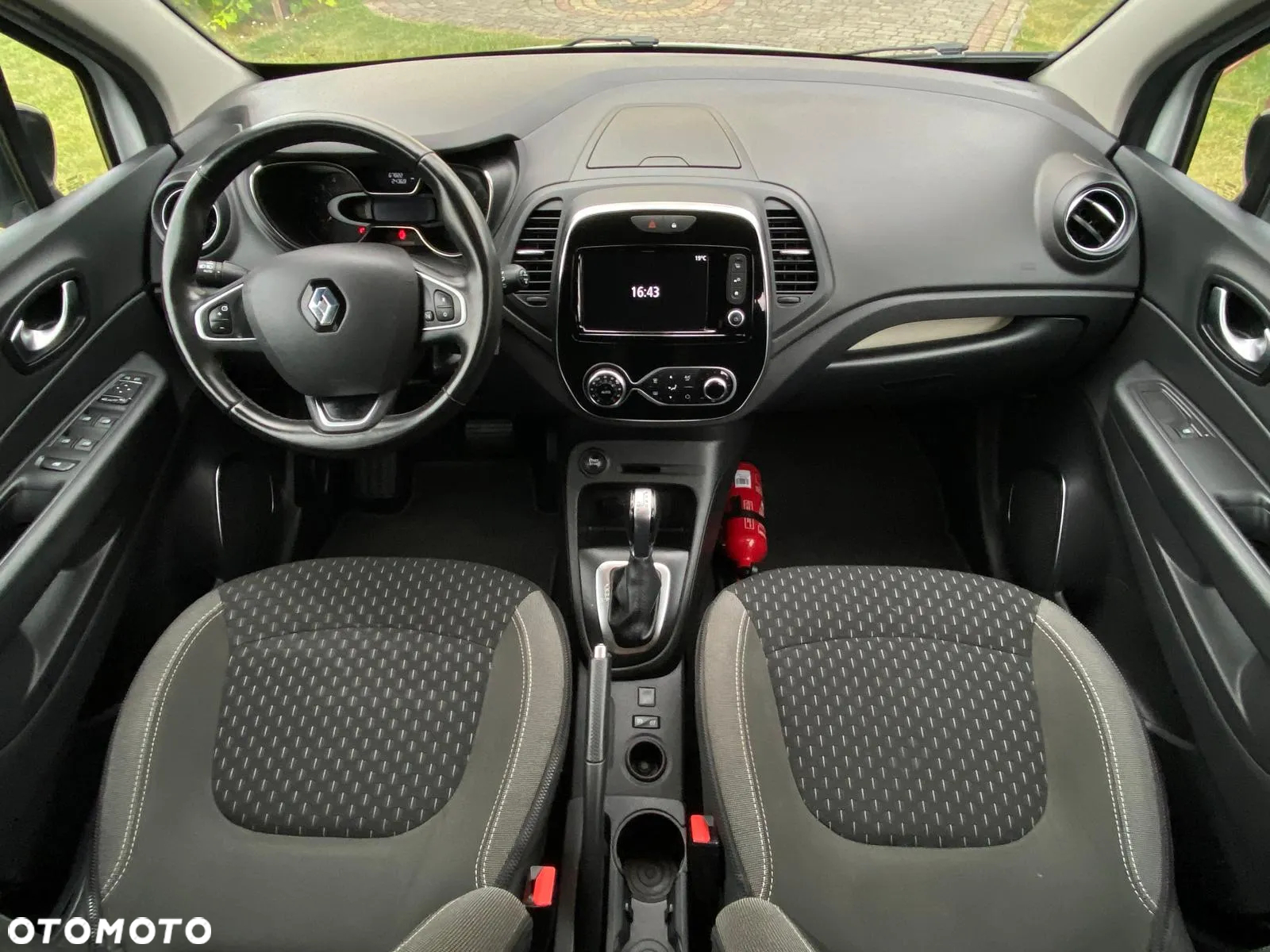 Renault Captur 1.5 dCi Intens EDC - 11