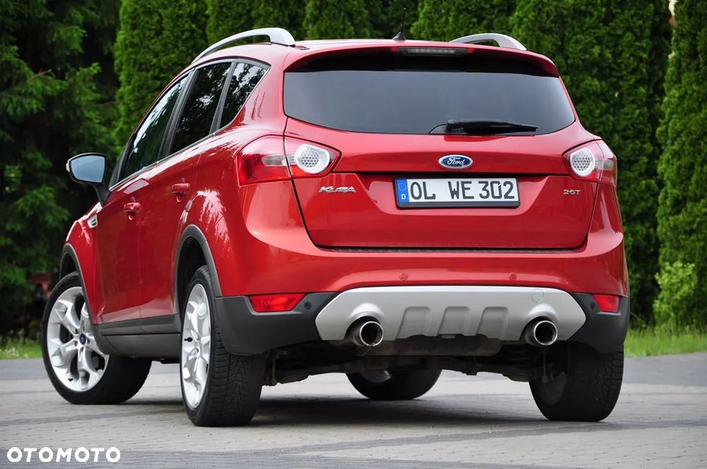 Ford Kuga 2.5 4x4 Titanium - 24