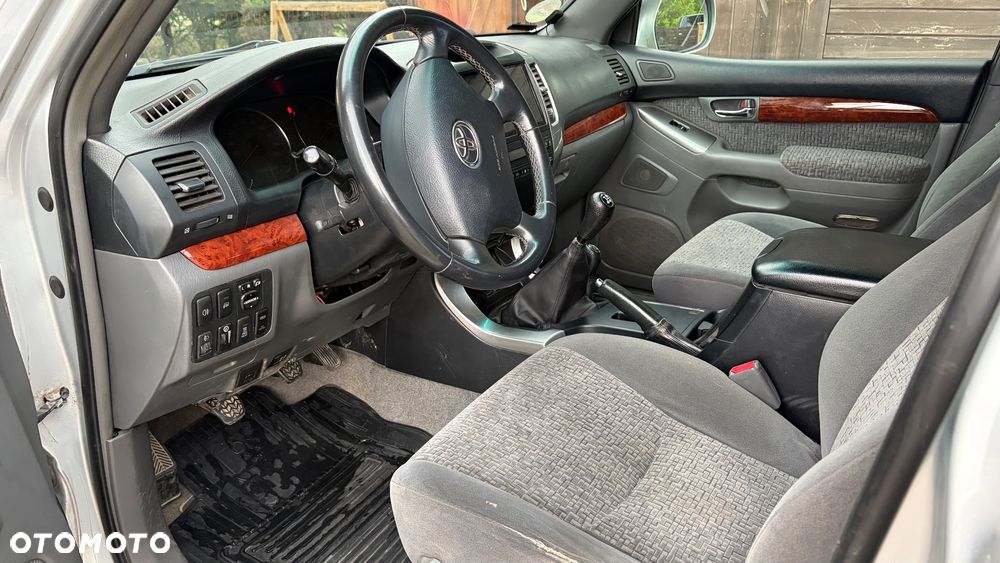 Toyota Land Cruiser 3.0 D Sol - 17