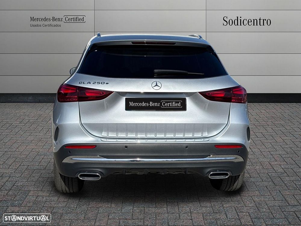 Mercedes-Benz GLA 250 e AMG Line - 9