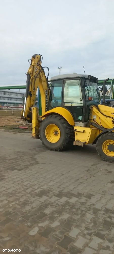 New Holland lb110b - 1