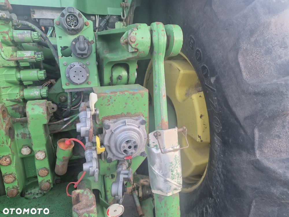 John Deere 8320 - 6