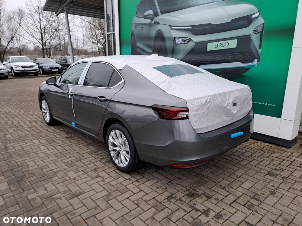 Skoda Superb 2.0 TDI SCR 4x4 Drive DSG - 3