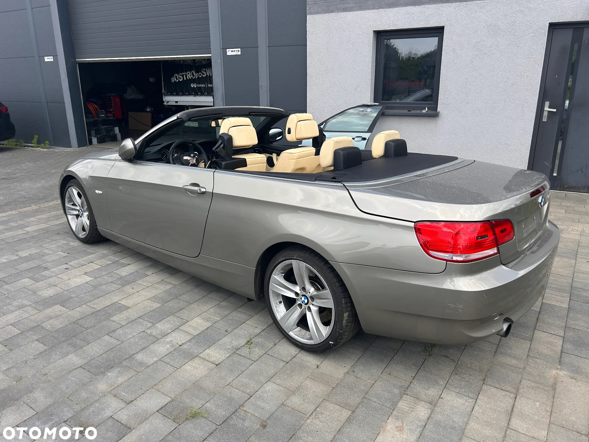 BMW Seria 3 335i Cabrio - 9