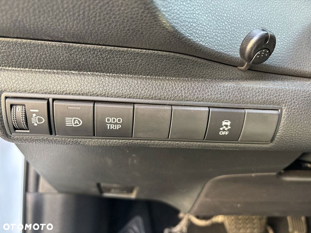 Toyota Corolla 1.8 Hybrid Comfort - 18