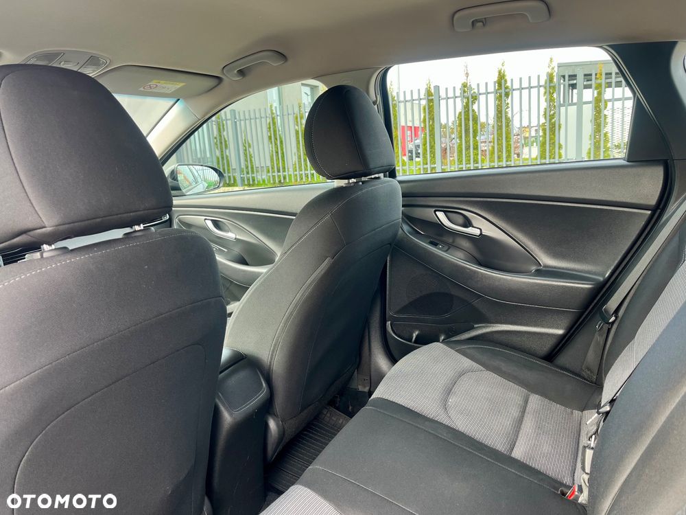 Hyundai i30 1.6 CRDi Automatik Trend - 23
